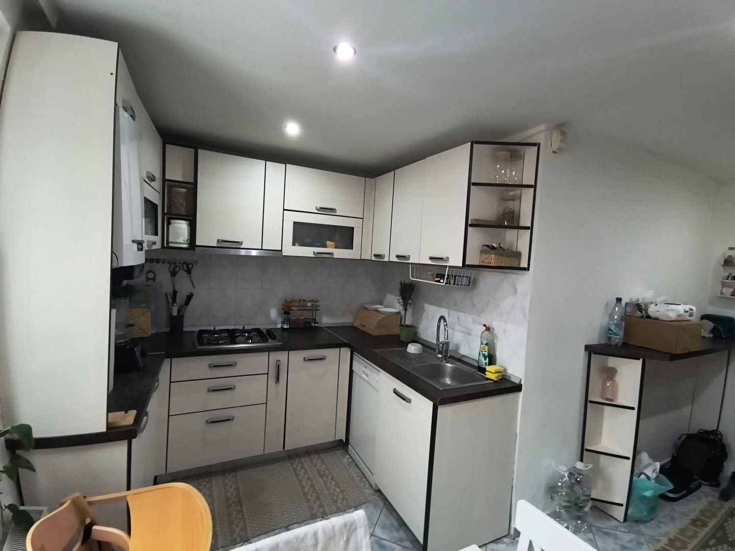 APARTAMENT DE VANZARE IN SIRET – 4 camere | Etaj 1 - Poză 13