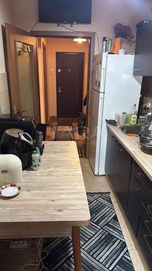 Apartament cu 1 camera in Floresti, zona centrala Eroilor. - Poză 2