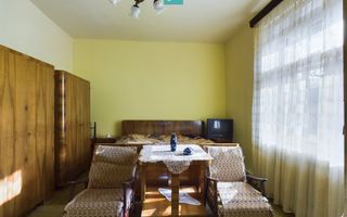 Casă individuală cu teren de 1100 mp și 3 apartamente în curte - Poză 21