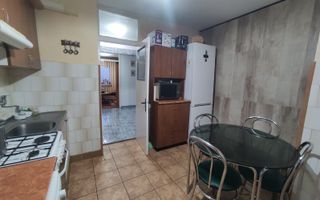 Apartament | 4 camere  | 94 mp | etaj intermediar | zona Farmec - Poză 13