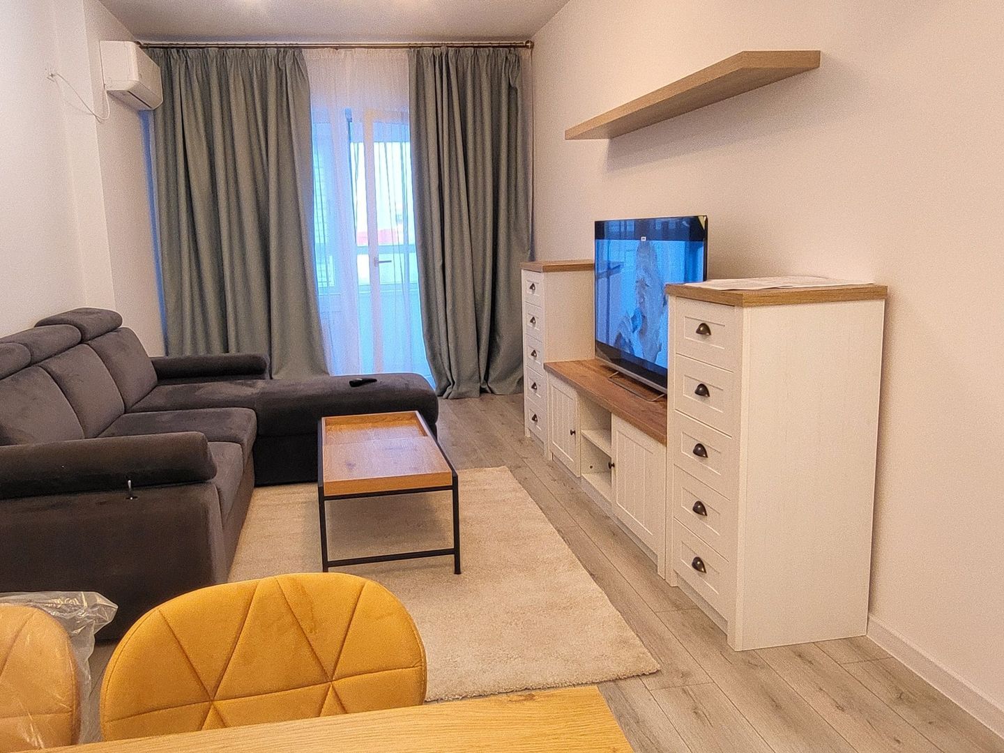 Apartament cu 2 camere - de inchiriat - Poză 3