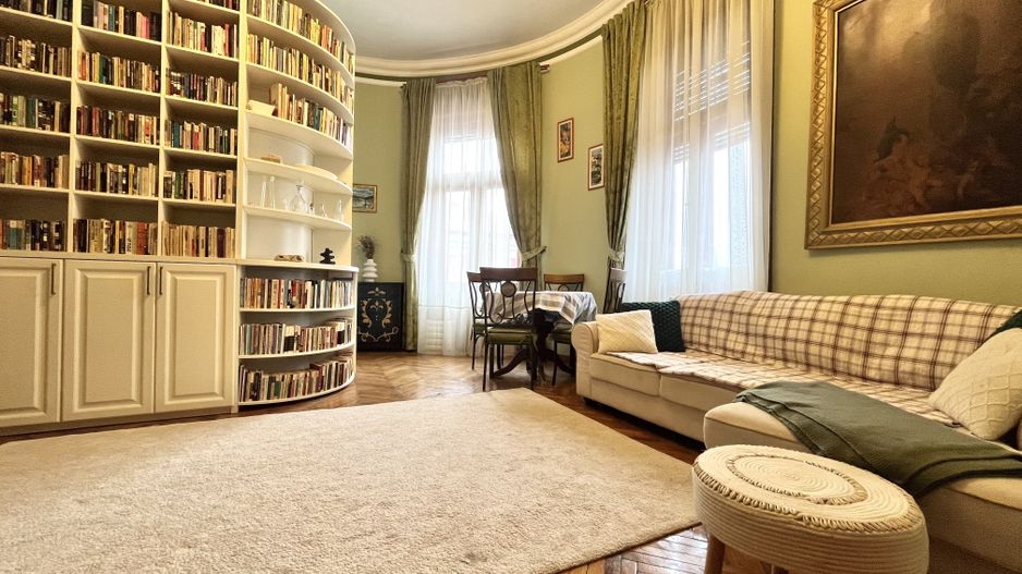 Apartament grandios cu vedere spectaculoasă spre Piața Libertății - Poză 7