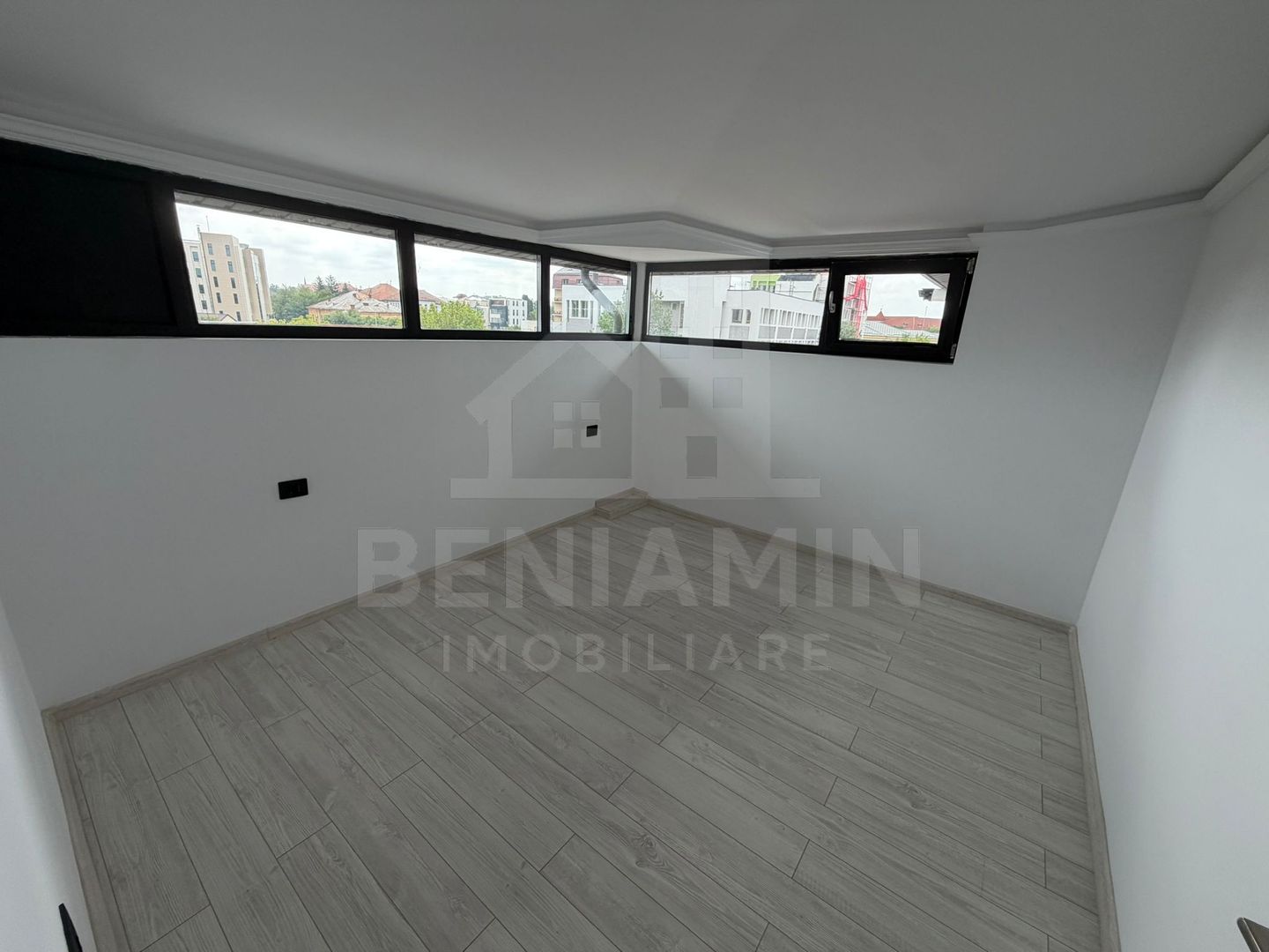 Apartament-Bloc Nou-Gradina Botanica-Etaj 3-Centrala-La Cheie-Liber - Poză 3