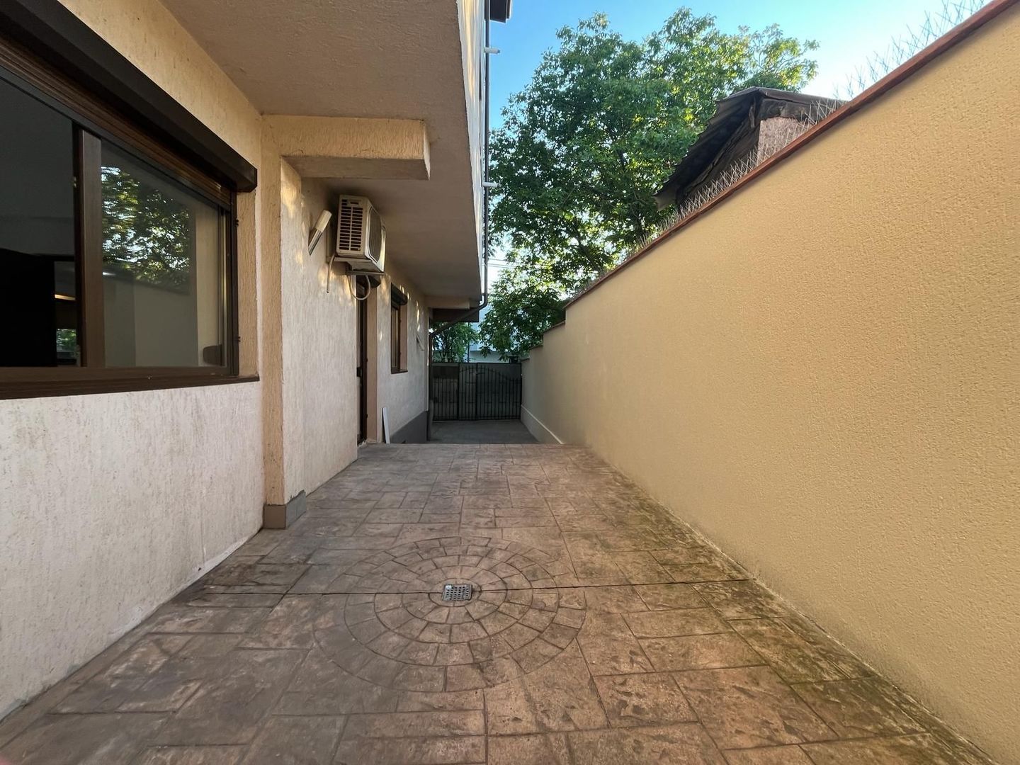 Comision 0 Apartament 3 cam Bucuresti Noi ,deosebit; suprafata mare - Poză 2