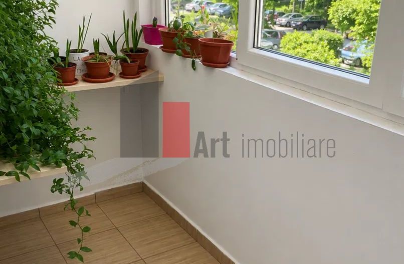 Vânzare apartament 3 camere Bd. Obregia - Turnu Măgurele - Poză 2