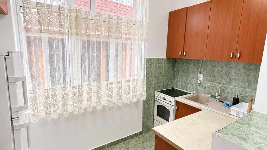 Casă de închiriat - Central - Poză 4