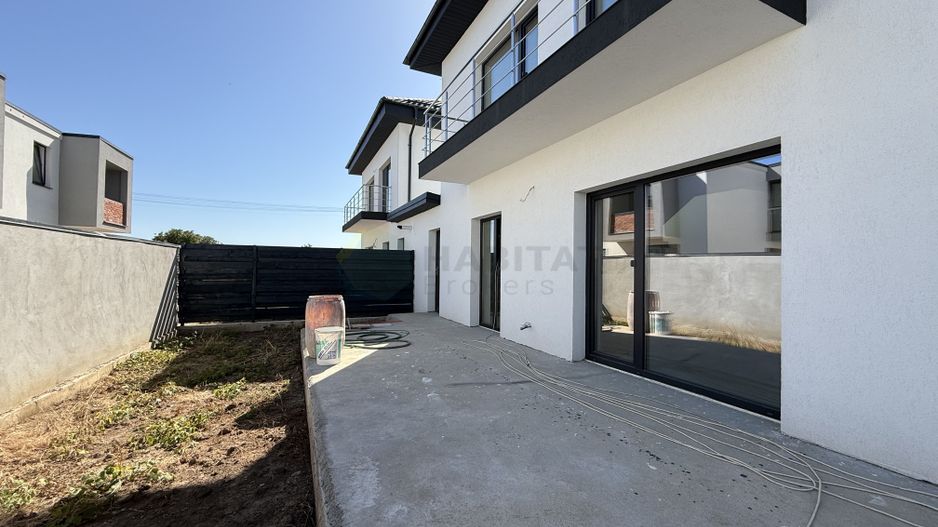 Vila 5 camere Tunari langa Cosmopolis - Poză 18