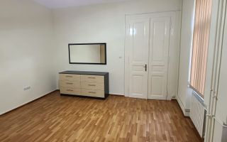 Apartament cu 2 camere | Etajul 1 | Pietonala | Ultracentral | Oradea - Poză 7