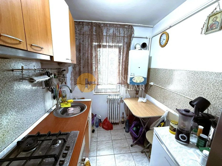 3 camere semidecomandat-mobilat/utilat-Zona Zimbru - Poză 6