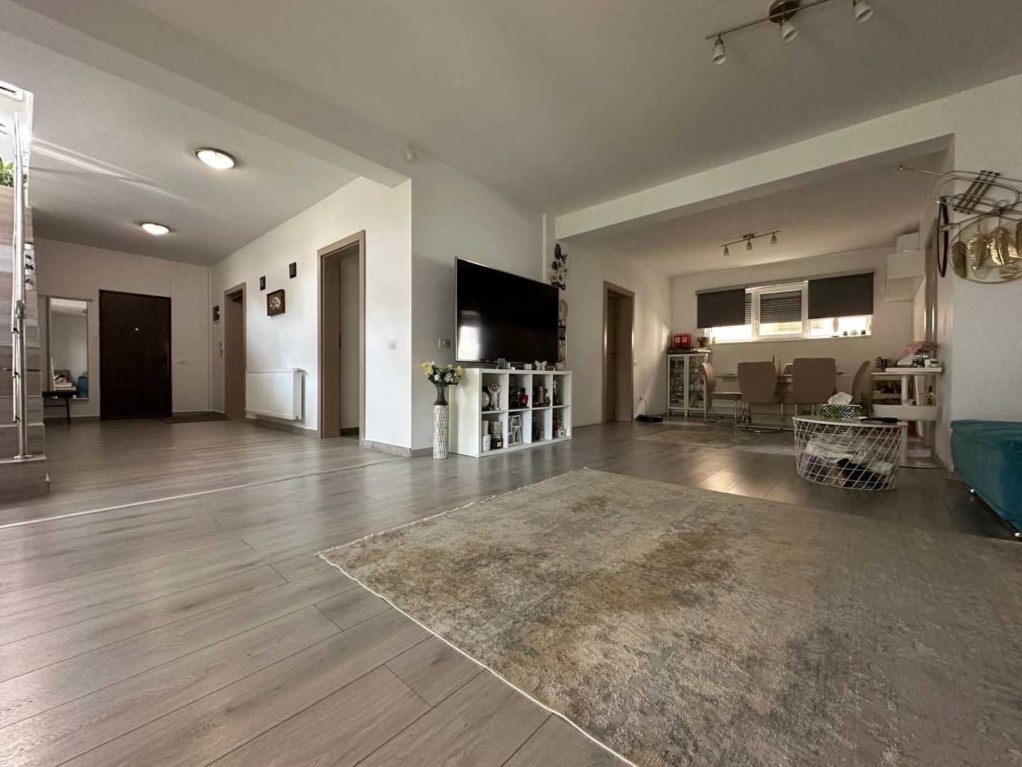 Vila individuală P+1, 5 camere, 260 mp utili – teren 400 mp - Poză 1