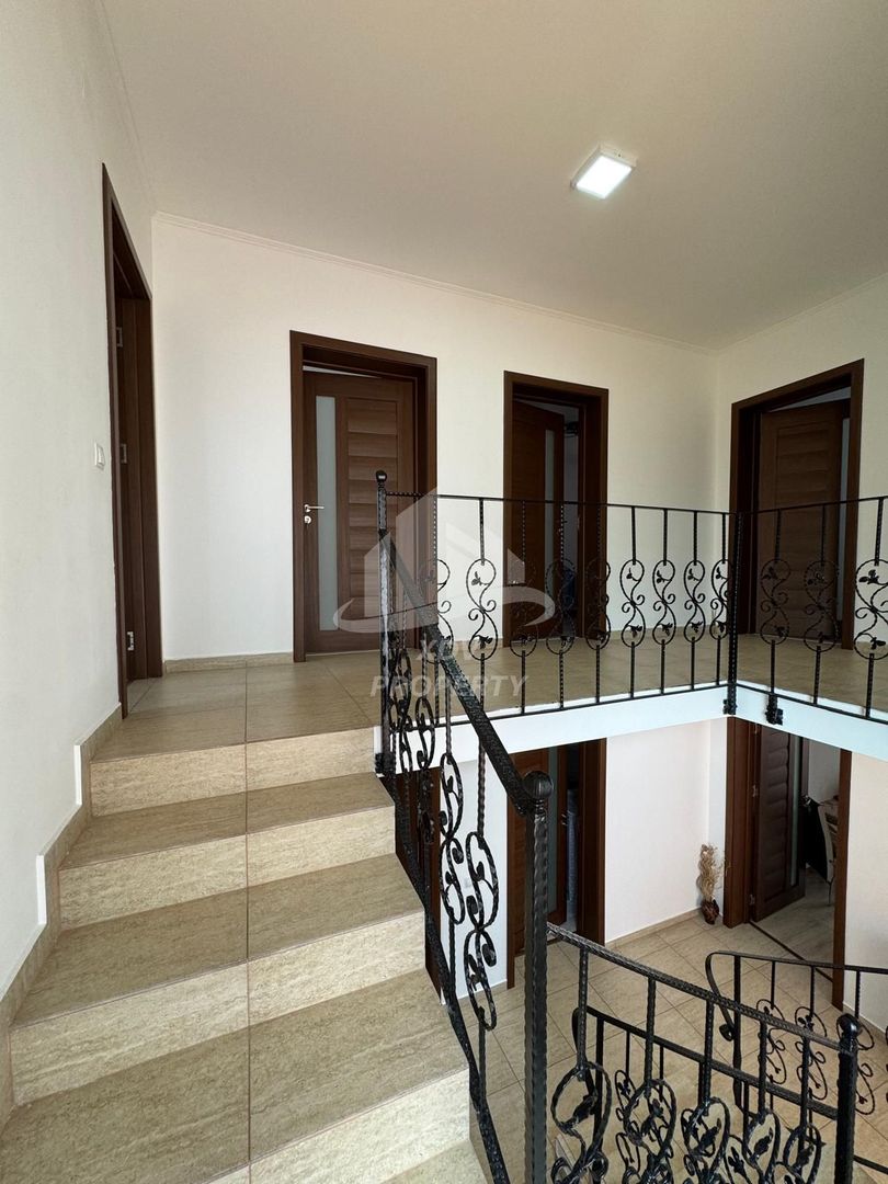 Casa moderna, mobilata complet  Sibiu - Poză 22