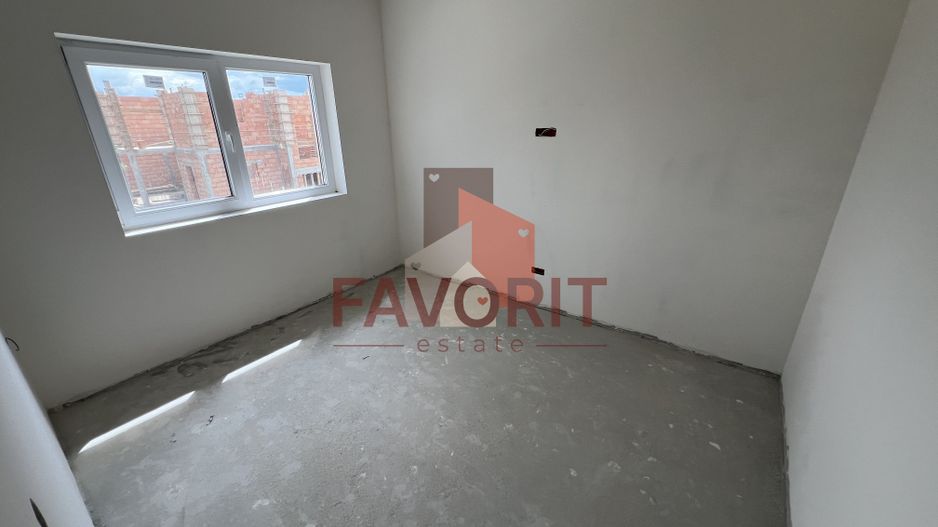 Duplex 4 camere despartit prin camera tehnica | Chisoda - Poză 10