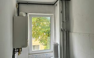 Oportunitate Apartament cu trei camere, zona Astra 52 mp - Poză 4