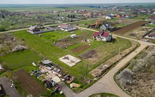 Teren intravilan cu fundație in Frumuseni - Poză 11