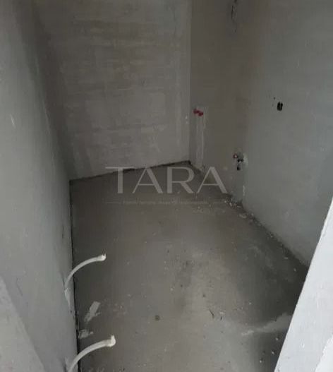 Apartament cu 3 camere de vânzare în Floresti, lângă Parcul Mare. - Poză 3