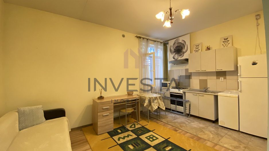 Garsoniera in casa de inchiriat cu loc de parcare, Intre Lacuri - Poză 1