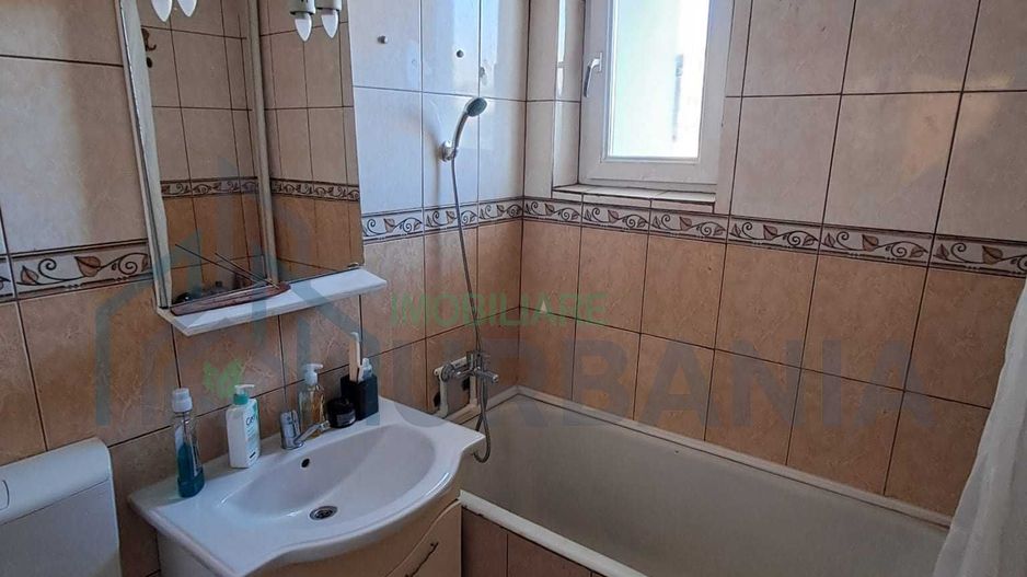 Închiriez apartament 3 camere Iasi, Podu Ros - Poză 3