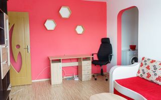 De închiriat: Apartament 2 camere cu vedere panoramică pe Bulevard - Poză 3