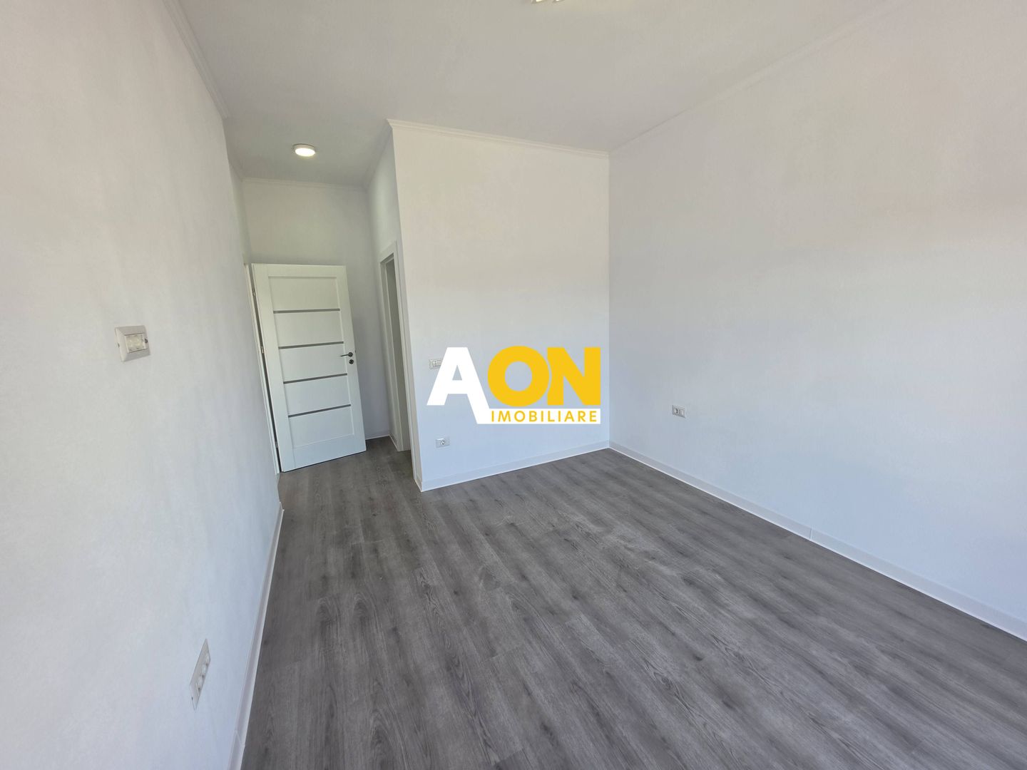 Casă 4 camere, 425 mp teren, panouri solare, cartier Orizont - Poză 9