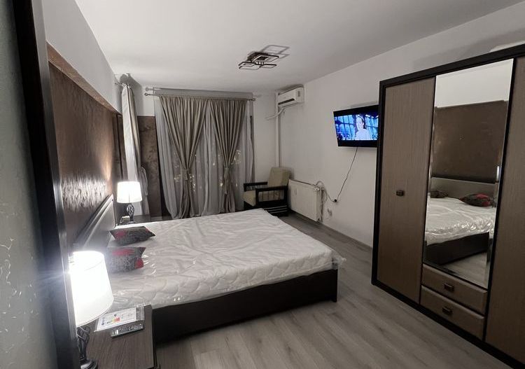 Inchiriere apartament 3 camere,Bd unirii Bucuresti - Poză 2