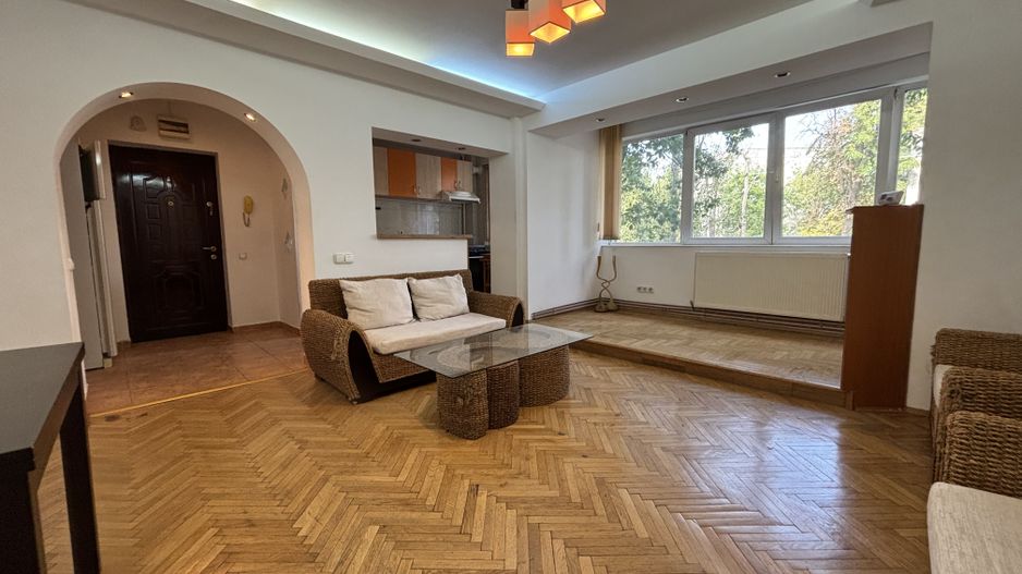 Apartament 3 camere | Etaj 1 | Centrală proprie | Instalații - Poză 1