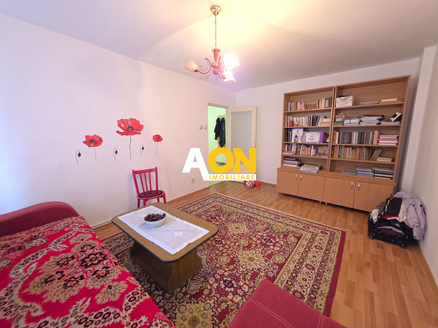 Apartament 3 camere decomandat, etaj 1, zona Tolstoi Cetate - Poză 2