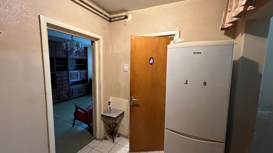 Apartament 3 camere in bloc reabilitat necesita renovare Gorjului Paci - Poză 8