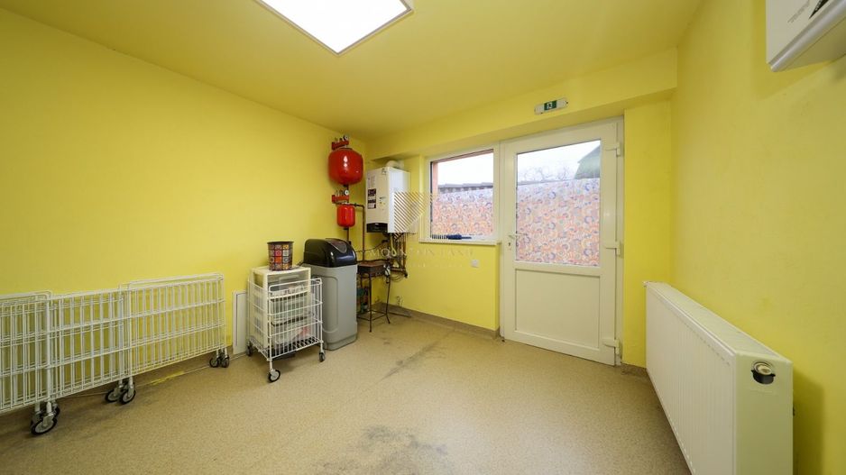 Proprietate mixtă cu spațiu comercial și locuință, Cristian - Poză 5