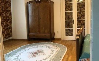 Apartament în vilă, zonă centrală, parcare - Poză 11