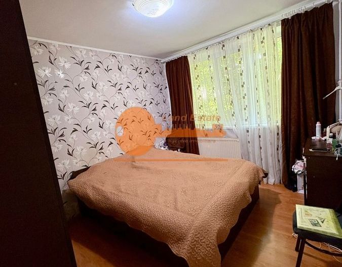 Apartament 4 Camere Centrala Propie - Poză 4