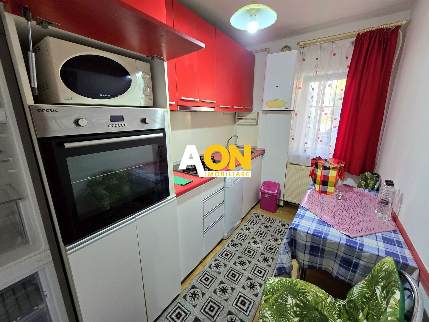 Apartament cu 2 Camere, Etaj 1, Zona Cetate - Poză 8