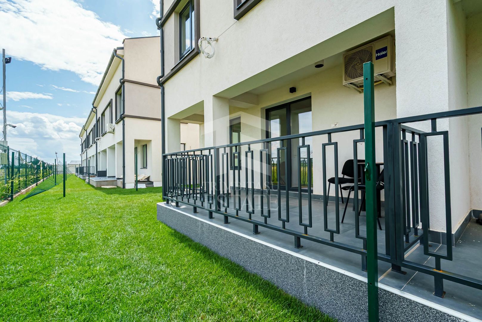 Case  P+1+M 140 mp Curte Parcare Tiparnitei Sect 5 Dedeman Giurgiului - Poză 9