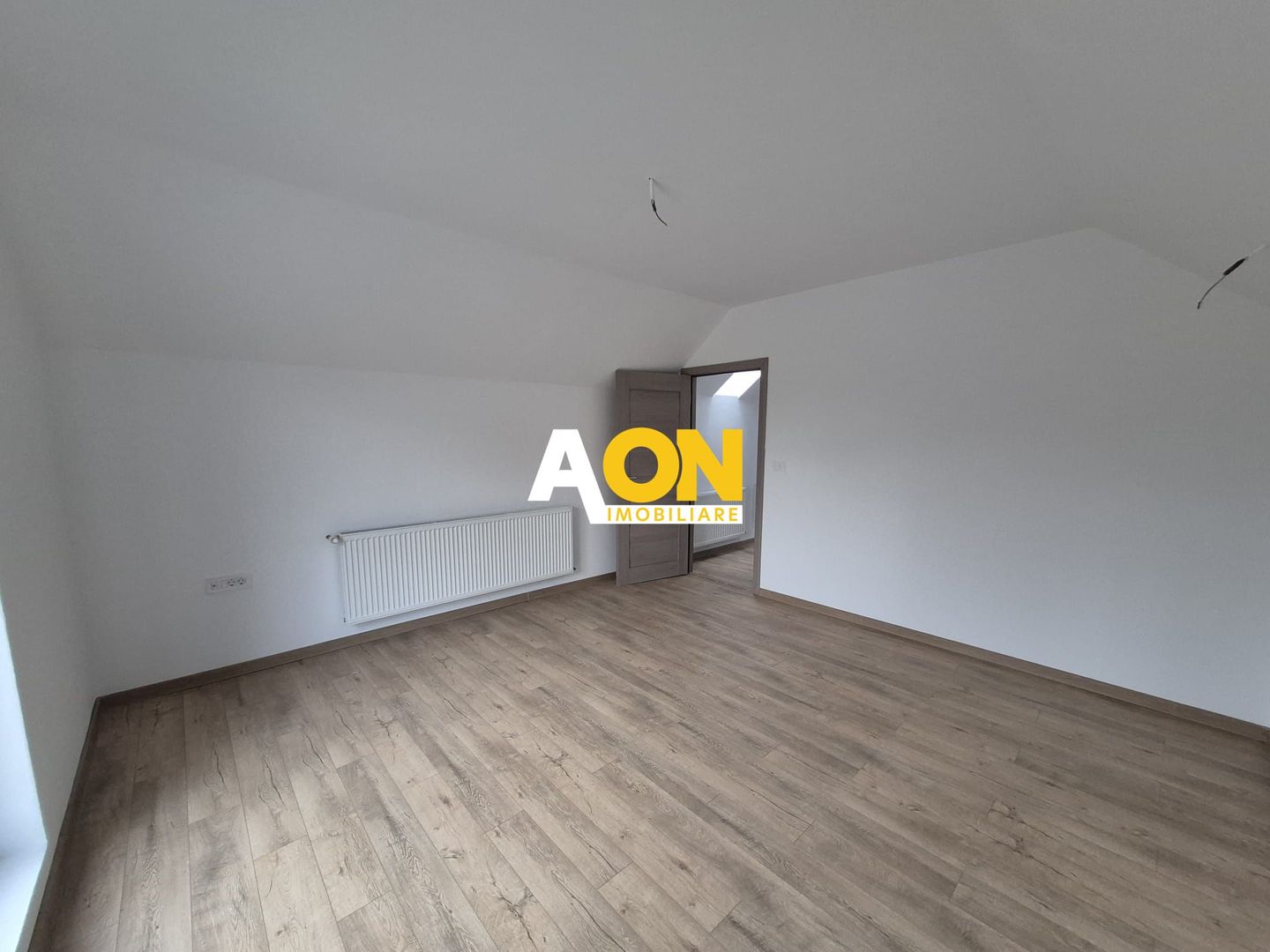 Casa 4 Camere, 135 mp, Teren 500 mp, P+M, Zona Centru - Poză 16