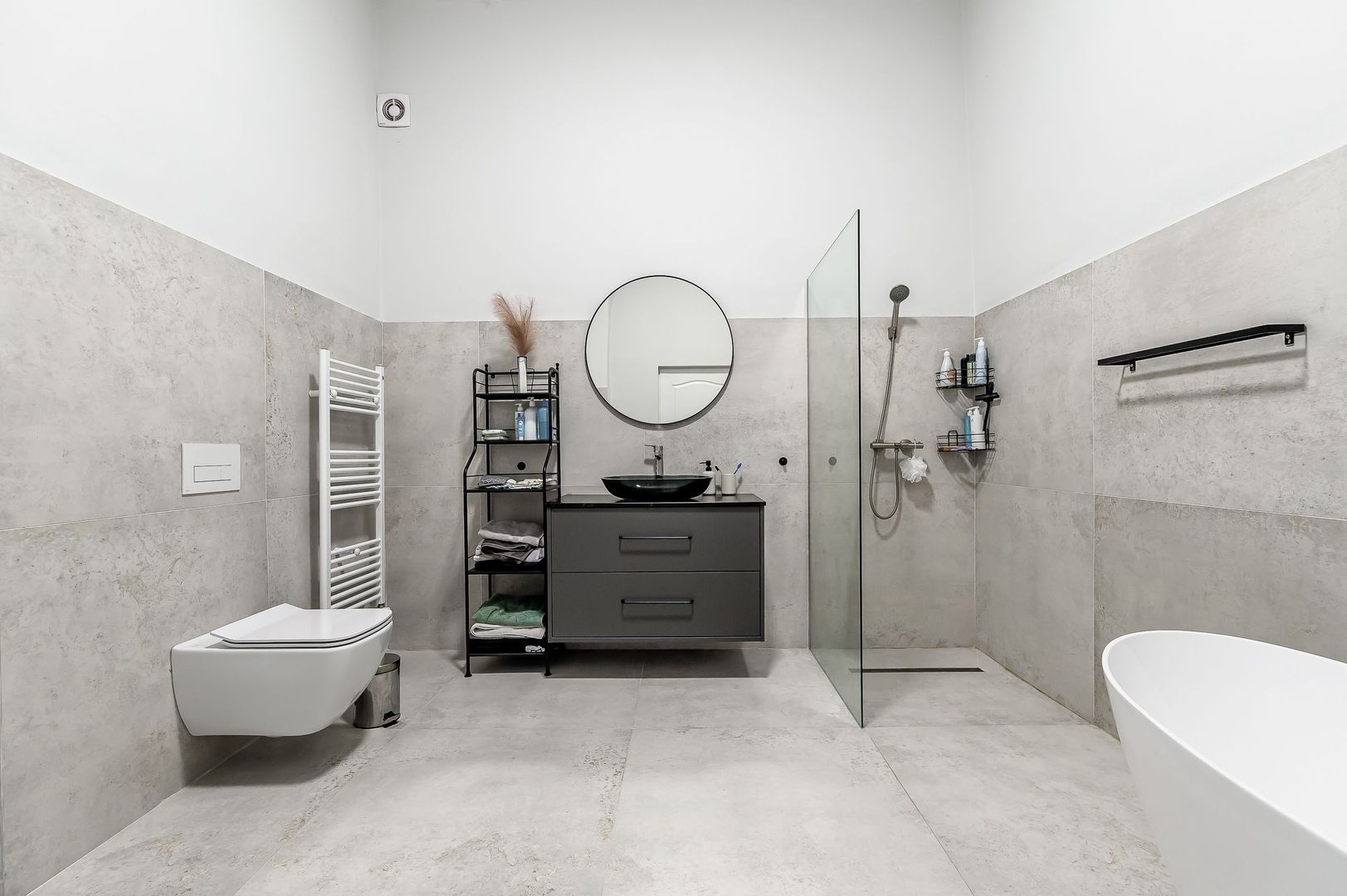 PROPRIETATE VÂNDUTĂ Apartament premium cu 3 camere Ultracentral - Poză 4