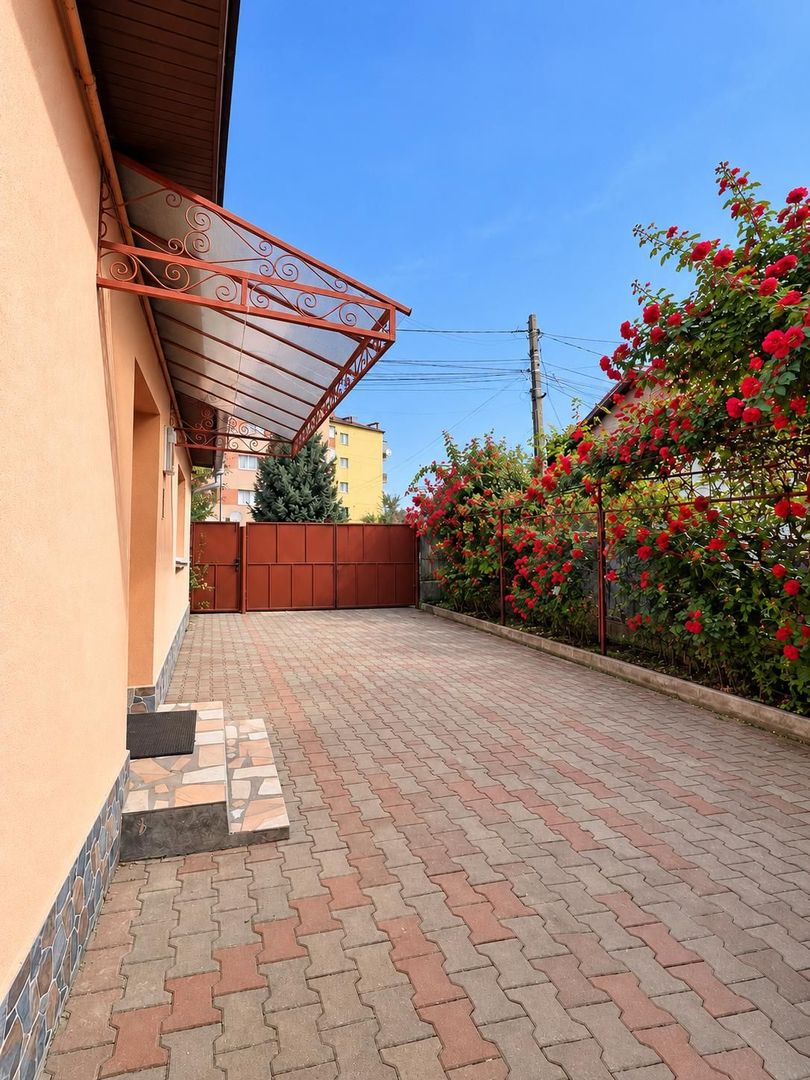 Casă Ultracentrală – Confort, Liniște, Acces Rapid la Orice - Poză 4