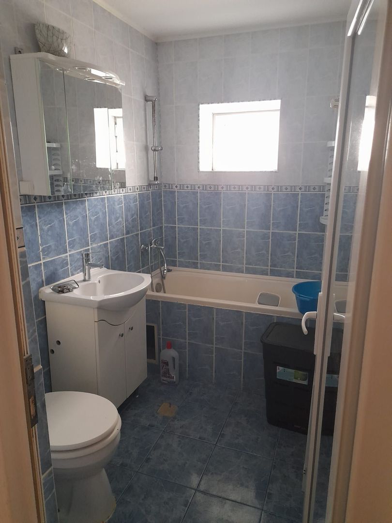 Mansarda  situata in Micro 21, cu balcon si vedere la Dunare - Poză 4