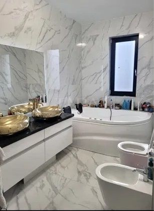 Casă de vânzare – Florești, zona Tăuți. - Poză 9