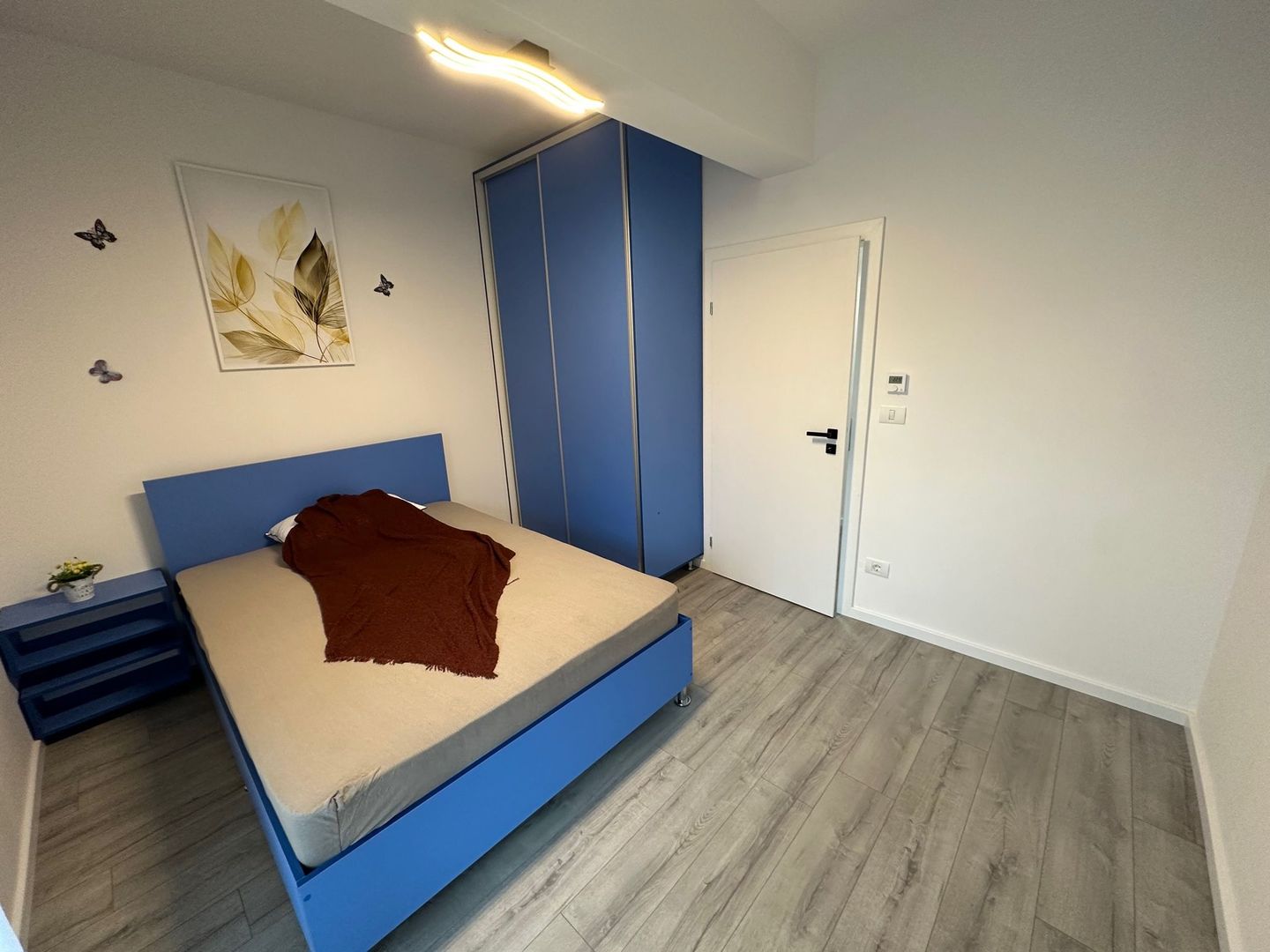 Apartament 3 camere  la prima inchiriere - Poză 4