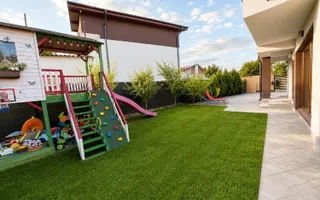Duplex spațios, complet mobilat, într-o zonă liniștită, lângă râu - Poză 16