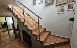 Vila spațioasă tip duplex – ideală pentru două familii Prundu, Pitești - Poză 13