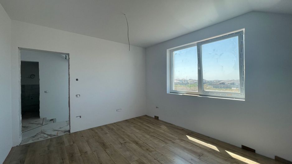 Duplex despartit prin baie | 3 camere | Super Preț | Urseni - Poză 7