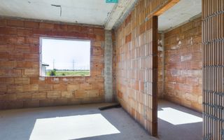 Duplex în Moșnița Nouă, în spate la Castel - Poză 19