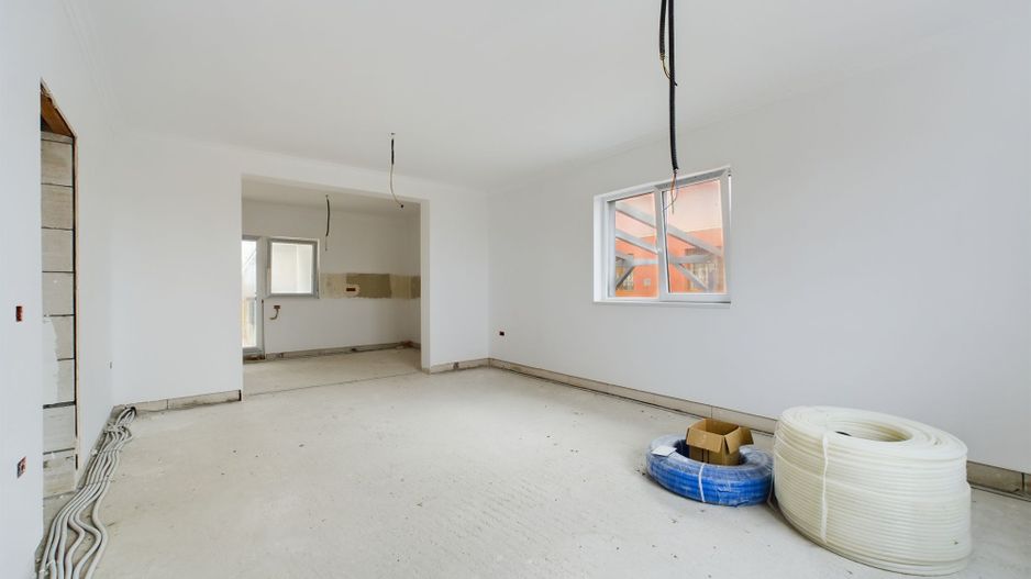 Casă individuală în Pădureni - Poză 15