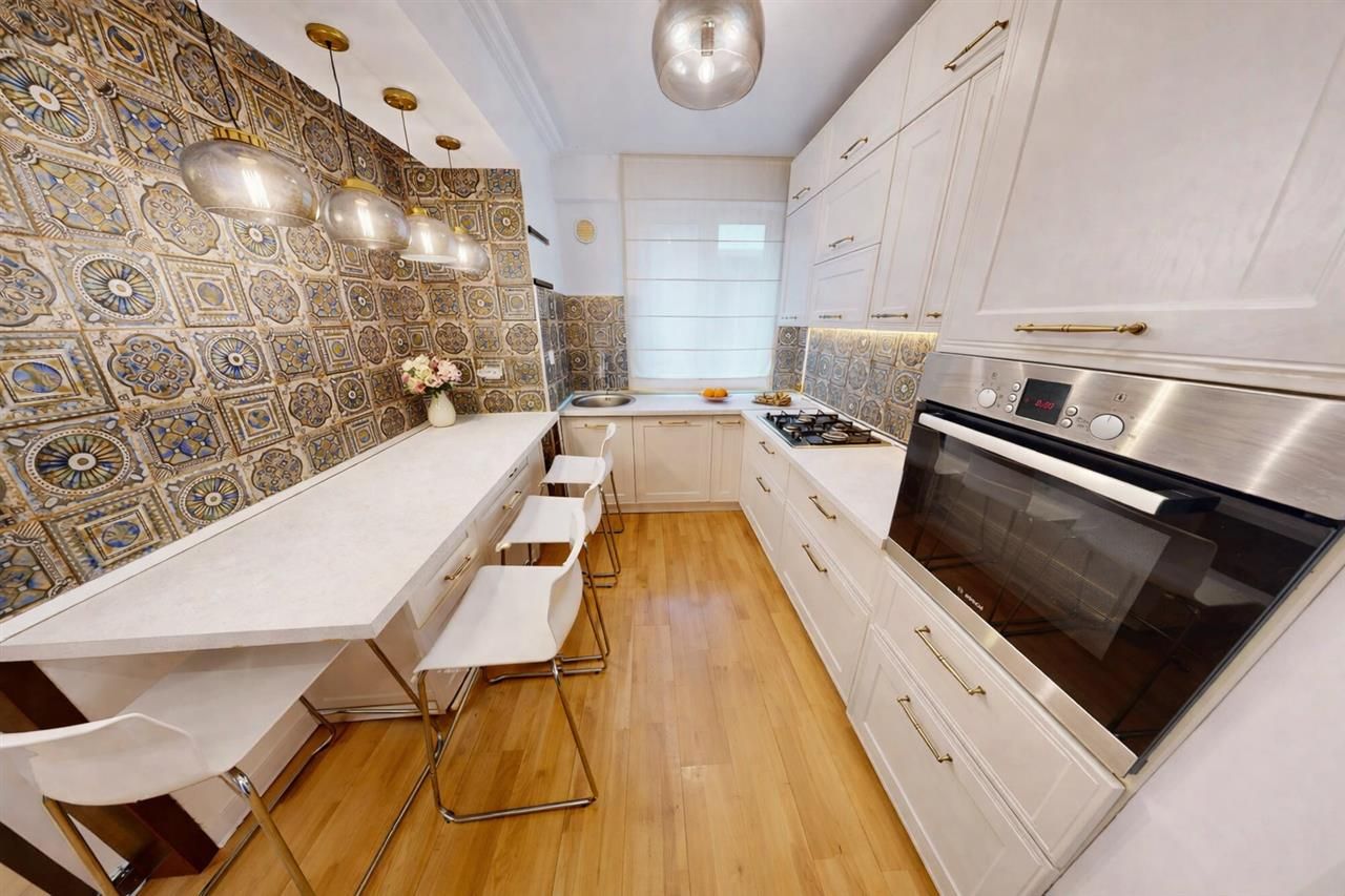 Spatialitate si confort: apartament 4 camere, Central, Brasov - Poză 2