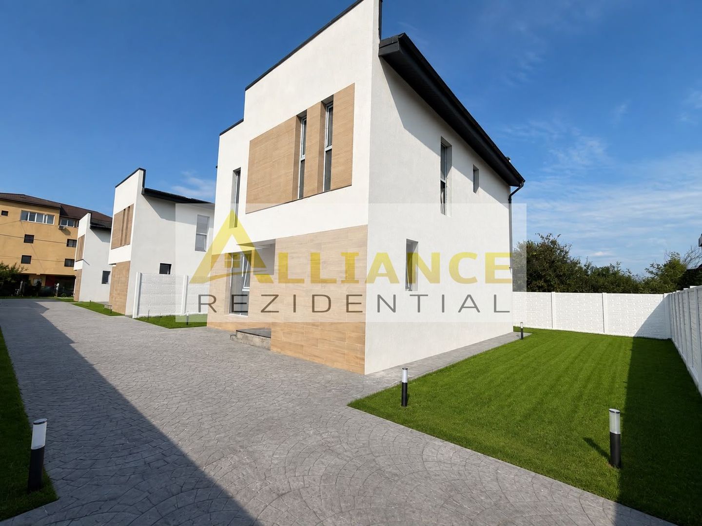 Vila stil mediteranean | P+1E | 5 camere | Încălzire prin pardoseală - Poză 1