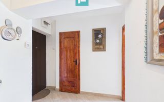 Apartament cu 3 camere, în orașul Sebiș, Arad - Poză 8