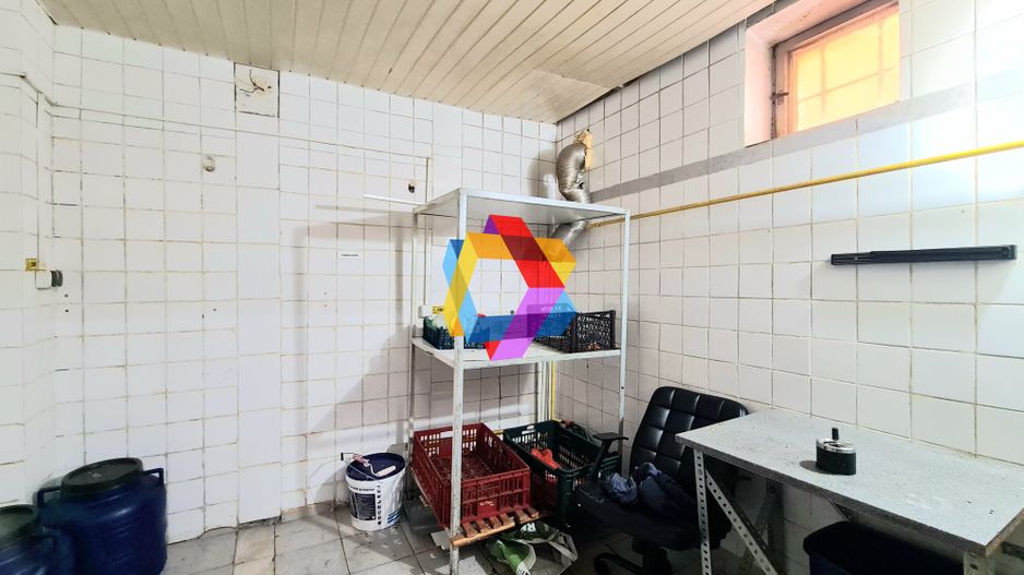 Spatiu comercial de închiriat cu 380 w Brasov - 60 mp # spatii-comerciale-brasov - Poză 6