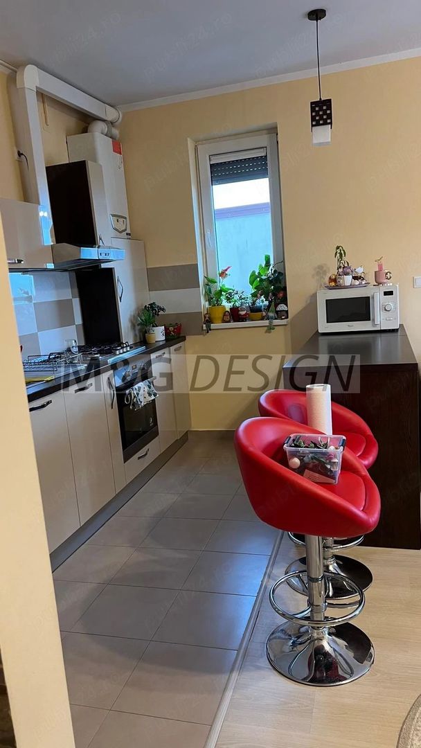 Apartament 3 camere Ghiroda - Poză 2