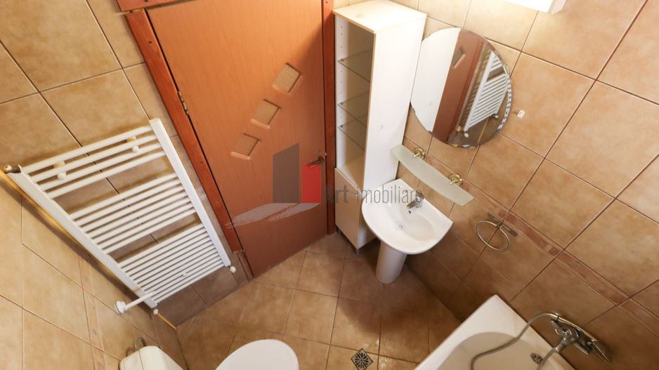 Apartamentul "QETO", bloc cu curte interioara, LIBER - Poză 22