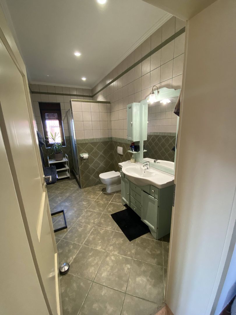 VILA  - ARADULUI. -British - Poză 6